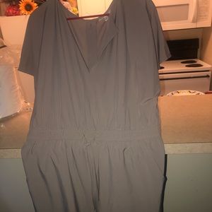 Gray shorts jumpsuit!